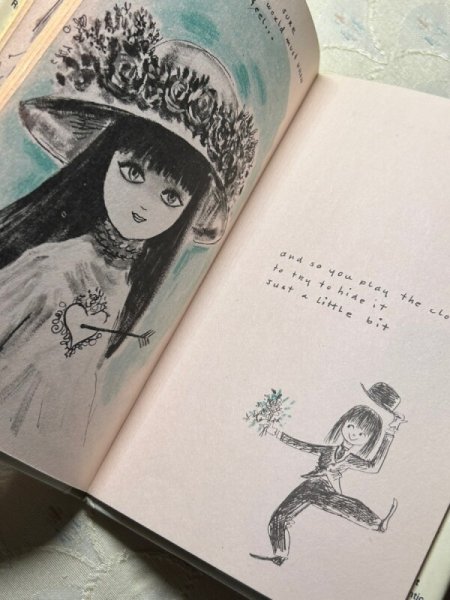 画像9: Vintage Book 洋書   It’s Wonderful To Be In Love  1972年 Rosalind Welcher ロザリンド・ウェルチャー (9)