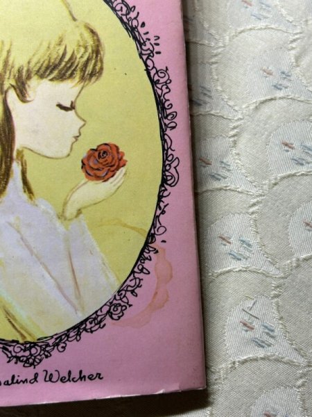 画像3: Vintage Book 洋書   It’s Wonderful To Be In Love  1972年 Rosalind Welcher ロザリンド・ウェルチャー (3)