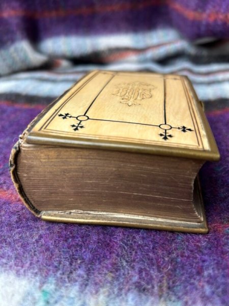画像2: VIntage Book　アンティーク　イギリス　祈祷書 The Book of Common Prayer　押し花入り 　オックスフォード大学 (2)