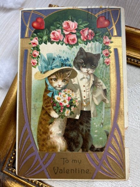 画像2: Postcard   アンティークポストカード ドレスアップしてお出かけをする猫たち バレンタイン ハート 薔薇 (2)