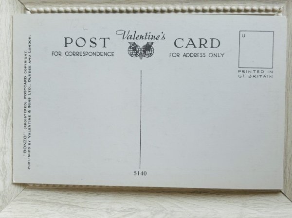 画像2: Postcard アンティークポストカード Bonzo  ビーチでデートをするボンゾ犬(未使用) (2)