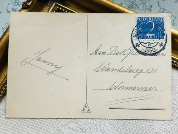 画像3: Postcard　アンティークポストカード　ピアノを弾く女の子に驚く犬や猫　お人形　オランダ1950年 (3)