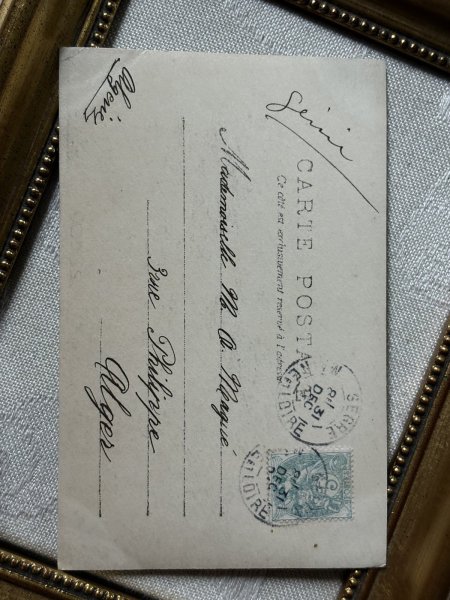 画像3: Postcard　アンティークポストカード　お茶の時間　女の子のティータイム　犬とお人形　フランス1904年　写真 (3)