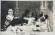 画像1: Postcard　アンティークポストカード　お茶の時間　女の子のティータイム　犬とお人形と猫　フランス1904年　写真 (1)