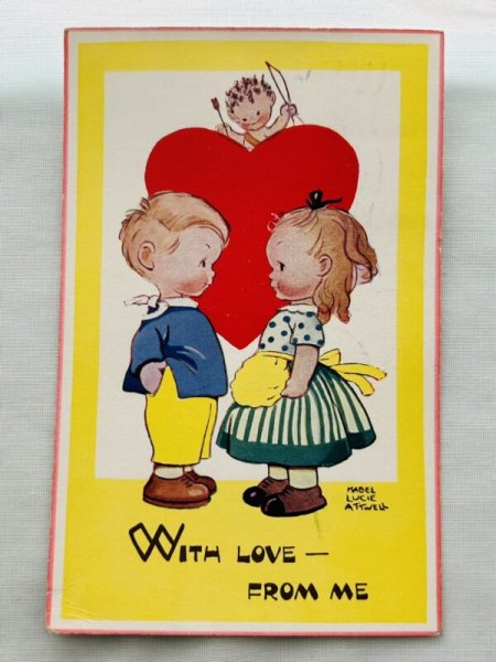 画像1: Postcard 　アンティークポストカード　バレンタイン　見つめ合う男の子と女の子　ハート　キューピッド　5657　Mabel Lucie Attwell (1)