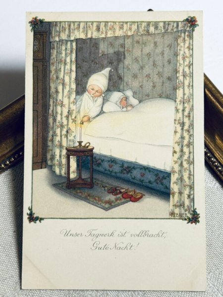 画像2: Postcard アンティークポストカード おやすみの時間 ベッドで眠る子どもたち キャンドル消灯 Pauli Ebner (未使用) (2)