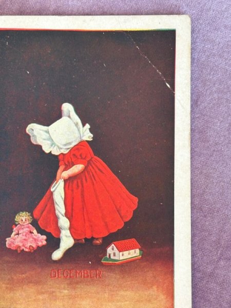画像2: Postcard　アンティークポストカード　12月　クリスマスプレゼントと女の子　アメリカ1909年 (2)