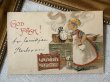 画像2: Postcard 　アンティークポストカード　（ミニサイズ）  イースター　ゆで卵を作る女の子と猫　スウェーデン　1918年 (2)