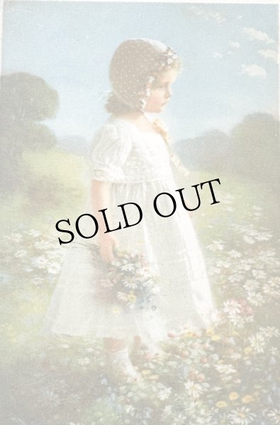 画像1: Postcard 　アンティークポストカード   お花を摘む女の子　（未使用） (1)