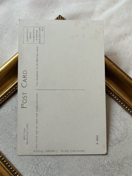 画像3: Postcard 　アンティークポストカード　犬のベッドのお世話をする女の子　A4604 Mabel Lucie Attwell　(未使用) (3)