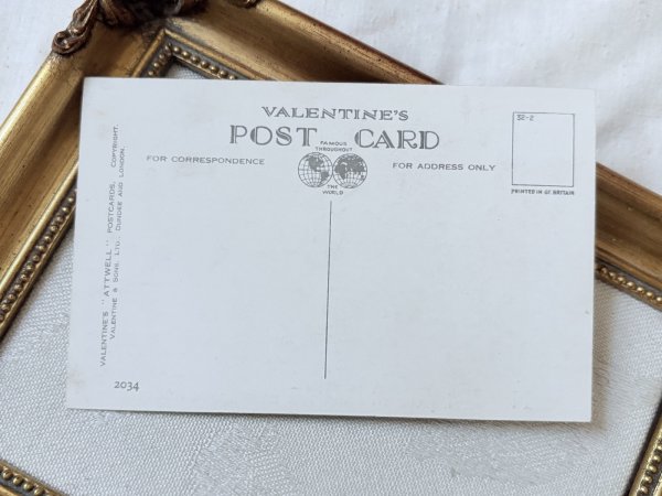 画像3: Postcard 　アンティークポストカード　編み物をする女の子　 Mabel Lucie Attwell　（未使用） (3)