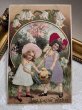 画像2: Postcard 　アンティークポストカード 　イースター　ヒヨコを運ぶ女の子たち　ひよこ　シルク　スノードロップ　（未使用） (2)