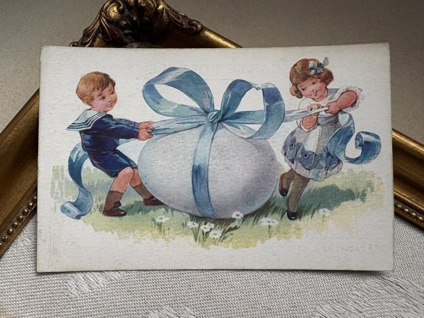 画像2: Postcard 　アンティークポストカード 　イースター　卵のリボンを引っ張る子どもたち　フランス　（未使用） (2)