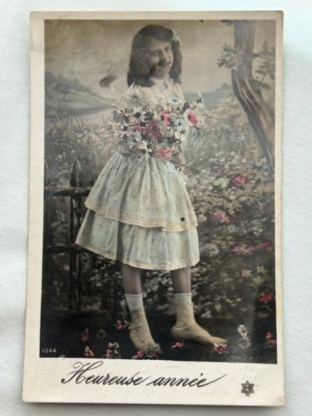 画像1: ▼SALE 500▼Postcard　アンティークポストカード　ベルギー　女の子　写真 (1)