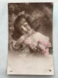 画像1: Postcard    アンティークポストカード　薔薇のお花と女の子　レース　フランス1908年 (1)