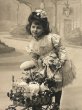 画像2: Postcard    アンティークポストカード　イースター　女の子と卵　写真　フランス1903年 (2)