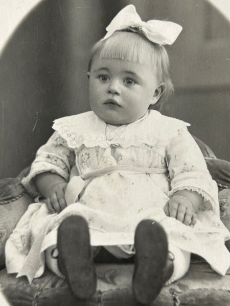 画像2: Postcard    アンティークポストカード　肖像写真　小さな女の子 (2)