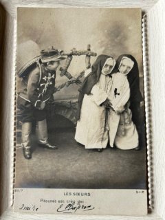 Snowdrop Postcards アンティークポストカード専門店 【写真