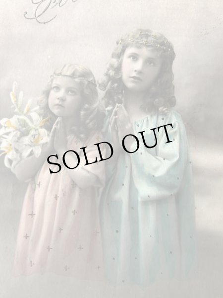 画像2: Postcard    アンティークポストカード　祈る女の子たち　フランス1913年 (2)