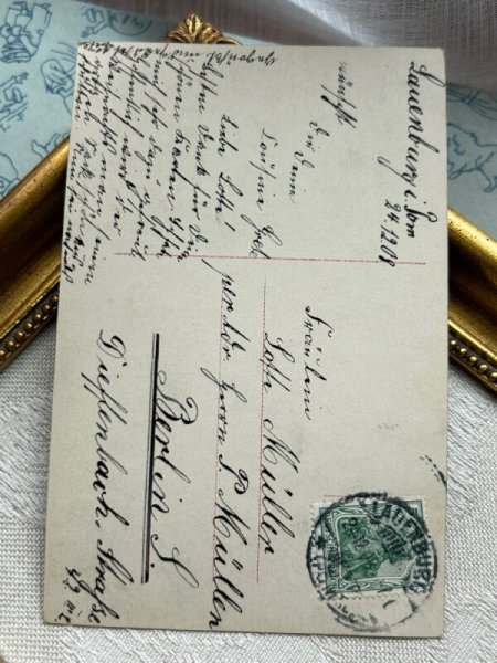 画像3: Postcard　アンティークポストカード　クリスマス　お人形とツリーをソリで運ぶ女の子　写真　ドイツ1908年 (3)