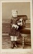 画像1: Vintage carte de visite　アンティーク　ミニ肖像写真　お人形さんと女の子　椅子　ドイツ (1)