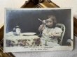 画像2: Postcard　アンティークポストカード　女の子とスープ　目覚まし時計　写真　フランス　 (2)