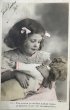 画像1: Postcard　アンティークポストカード　お人形さんと女の子　フランス　写真　1905年 (1)