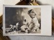 画像2: Postcard　アンティークポストカード　犬のぬいぐるみと女の子　テリア　木馬のプルトイ　ドイツ（未使用） (2)