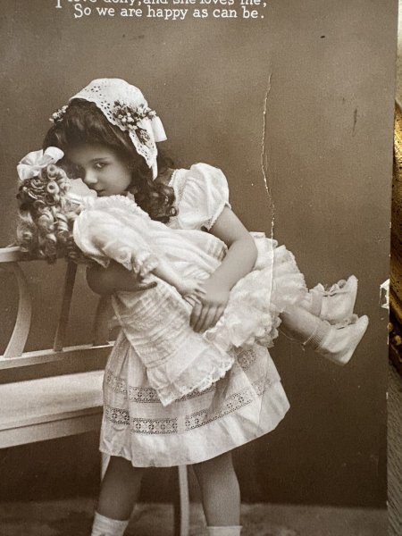 画像3: Postcard　アンティークポストカード　お人形さんと女の子　写真　イギリス1911年 (3)