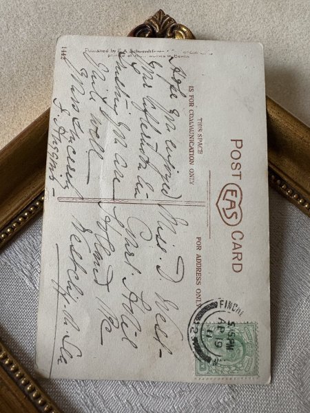 画像4: Postcard　アンティークポストカード　お人形さんと女の子　写真　イギリス1911年 (4)