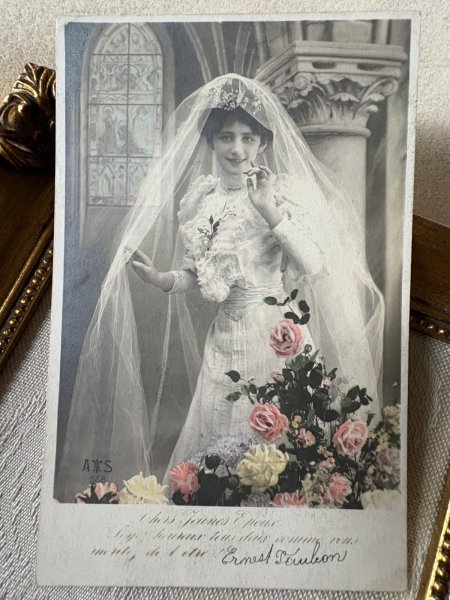 画像2: Postcard　アンティークポストカード　ウエディングドレスの花嫁　フランス　写真 (2)