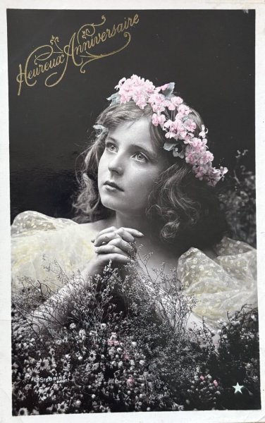 画像1: Postcard　アンティークポストカード　祈る女の子　写真　レース (1)