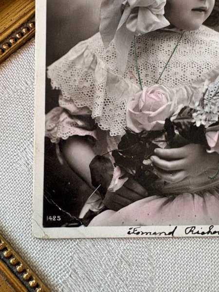 画像3: Postcard　アンティークポストカード　薔薇のお花と女の子　写真　レース　フランス (3)