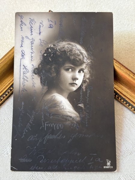 画像2: Postcard　アンティークポストカード　女の子　写真　ドイツ1922年 (2)
