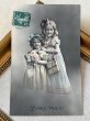 画像2: Postcard　アンティークポストカード　プレゼントと手紙を持つ女の子　姉妹　写真 (2)