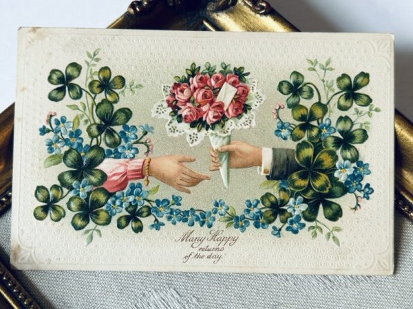 画像2: Postcard  アンティークポストカード 薔薇の花束を渡す手 四つ葉クローバー 忘れな草 (2)