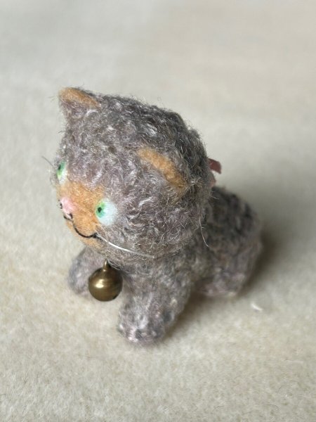 画像4: Vintage style Handmade miniature toy ハンドメイド　アンティーク風ミニチュア　アートドール　フィフィ猫　グレー (4)