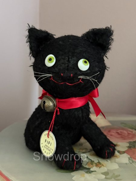 画像1: 【ご予約済】Snowdrop ハンドメイド　アンティーク風ぬいぐるみ　黒猫　ジャーマンモヘア　（16.5cm） (1)