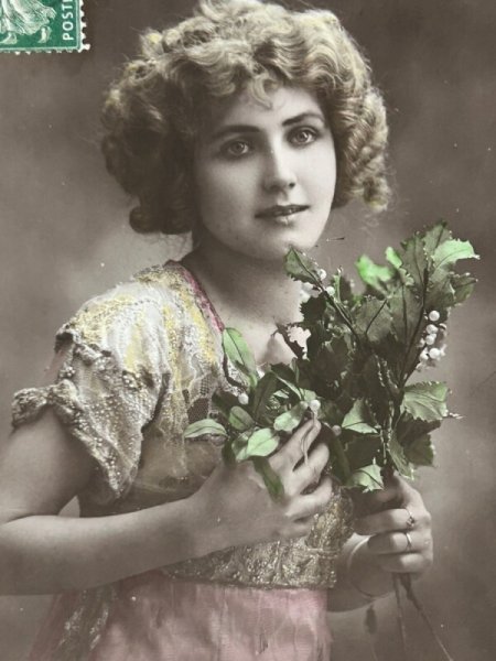 画像2: Postcard　アンティークポストカード　ヤドリギと女性　宿り木　フランス (2)