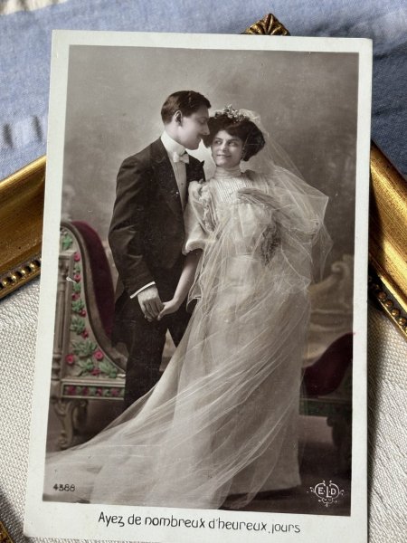 画像2: Postcard　アンティークポストカード　結婚式　花嫁と花婿　ウェディングドレス　フランス　写真　 (2)