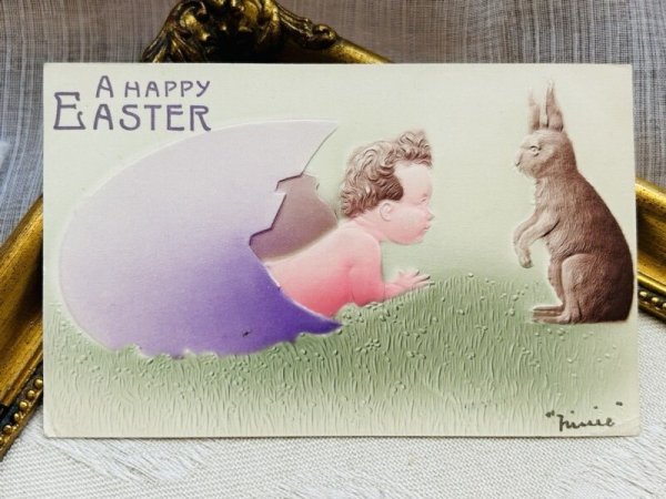 画像2: Postcard　アンティークポストカード　イースター 　卵から生まれた赤ちゃんを見つめるうさぎ　エンボス　アメリカ1908年 (2)