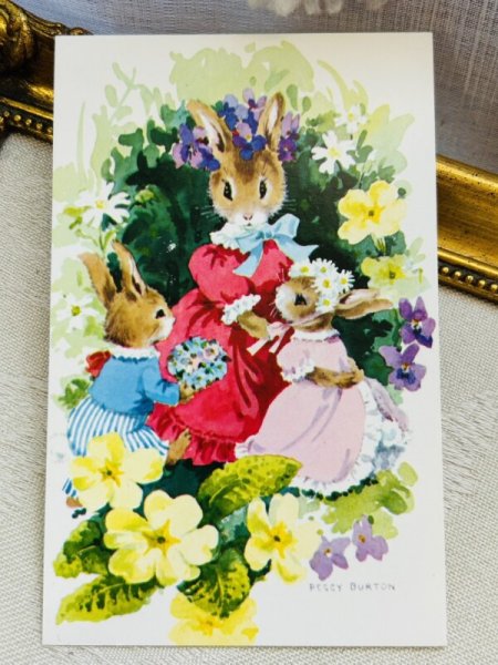 画像2: Postcard ビンテージポストカード イースター  帽子とうさぎの家族 Easter Bonnet by Peggy Burton (未使用) (2)