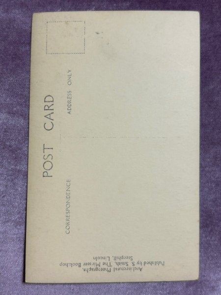 画像2: Postcard  アンティークポストカード　リンカーン大聖堂のガーゴイル　イギリス　写真　（未使用） (2)