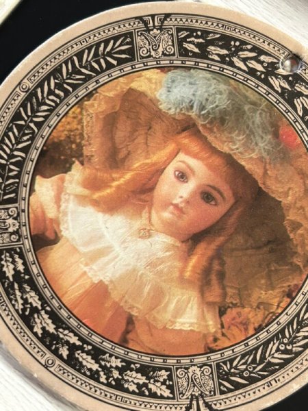 画像2: Vintage Cardboard Ornament Victorian Dolls　ビンテージ　ビクトリアンドール　クリスマスオーナメント飾り　人形　Bru Jeune et Cie 1878 (2)