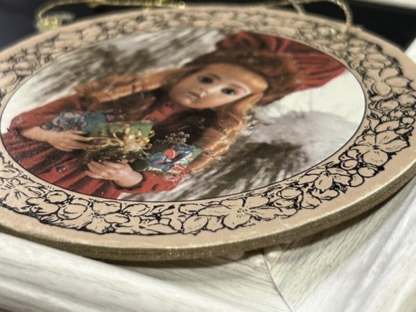画像2: Vintage Cardboard Ornament Victorian Dolls　ビンテージ　ビクトリアンドール　クリスマスオーナメント飾り　人形　Bru Jeune et Cie 1880 (2)