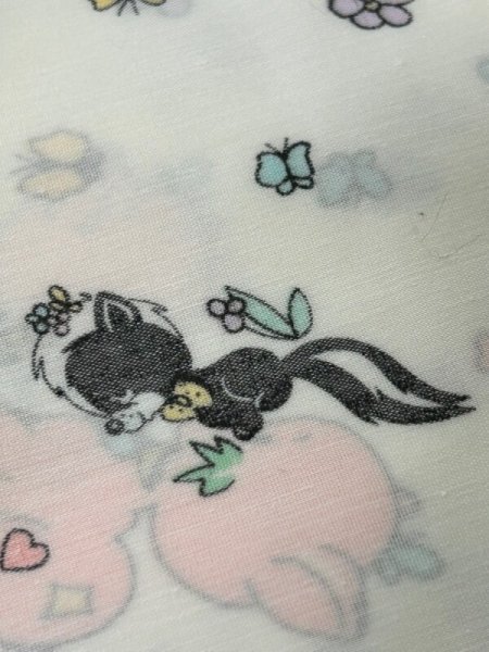 画像5: Vintage fabric  USA. アメリカ　ビンテージ生地　ファブリック　プレシャスモーメント　スカンク　子鹿 (5)