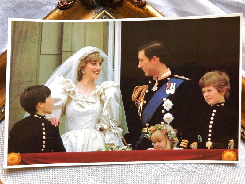 Postcard　イギリス王室　チャールズ皇太子とダイアナ妃の結婚式　ロイヤルウエディング　1981年