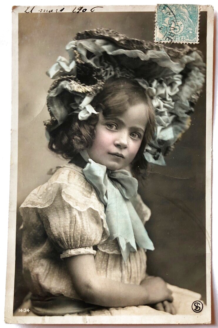 お取り置きフランスアンティークポストカード sarahちゃん かわい天使